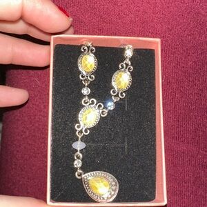 Elegant Yellow and Silver Necklace